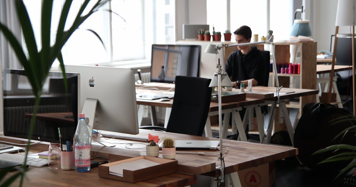 Episode 1: Ross Fruin, Co-Founder of SearchLogic
